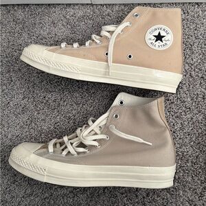 Converse Chuck 70 Hi Sneakers Tri Panel in Oat Milk and Beach Stone (Two-Tone)